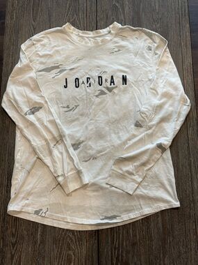 Air Jordan camouflage White/Gray long-sleeve shirt specifically identified Sz(XL